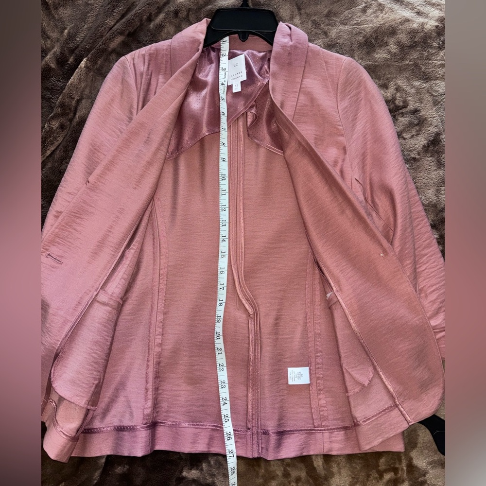 Lauren Conrad xs Elegant Pink Women's Jacket (thin weight)
Never worn